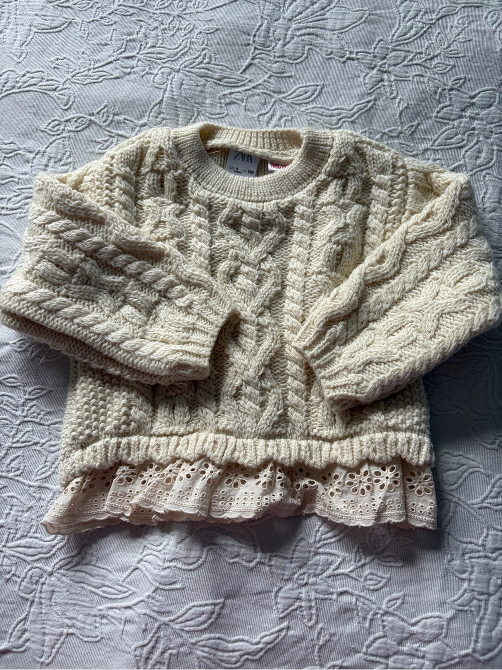Zara Cream Cable-Knit Sweater with Lace Hem 4t girls thanksgiving fall